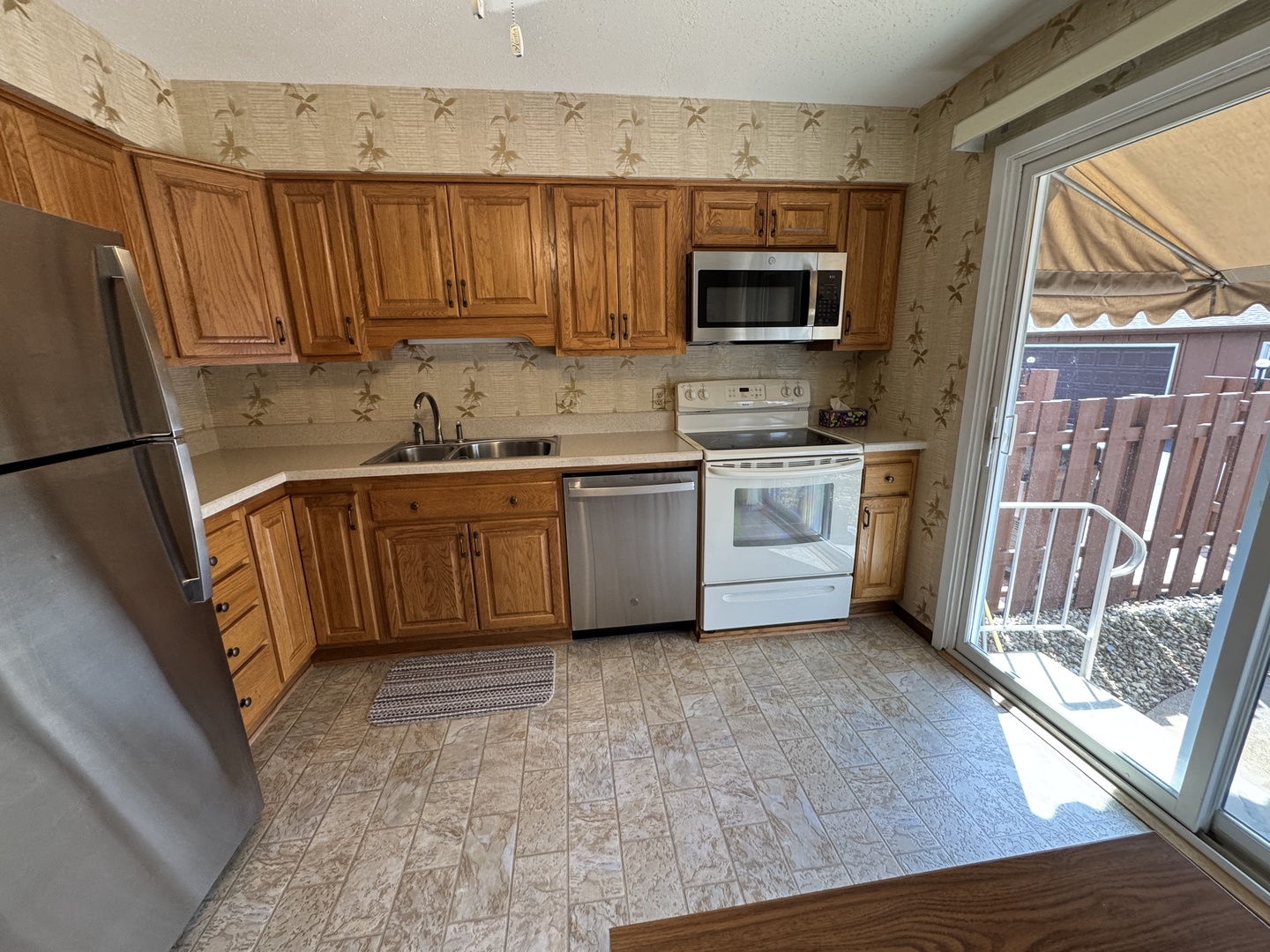 1004 Innsbruck Lane, Unit 1004 Princeton, IL 61356 - Photo 6 of 34