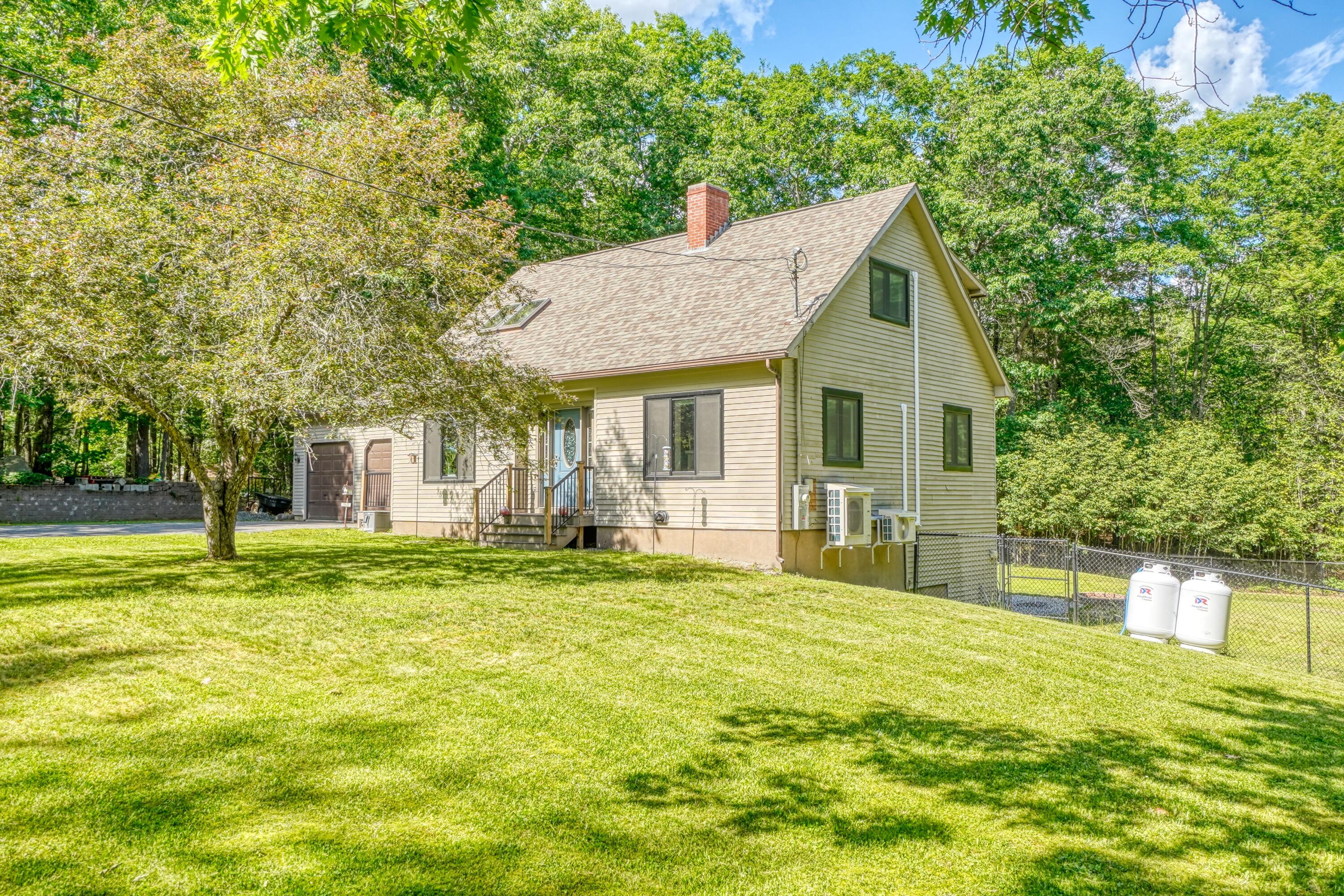 2041 Summerhaven Road Sidney, ME 04330 - Photo 2 of 30 Side view