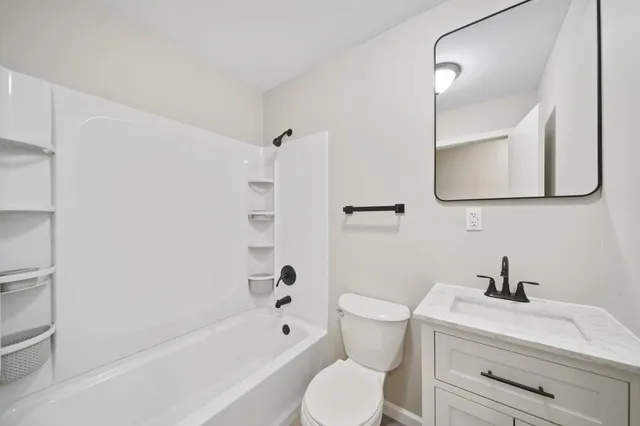 $260,000 | 2539 Dorvin Drive, Jackson, MI 49201