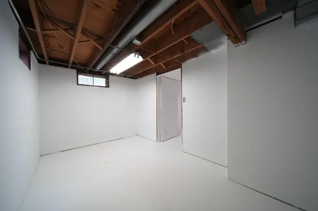 $260,000 | 2539 Dorvin Drive, Jackson, MI 49201