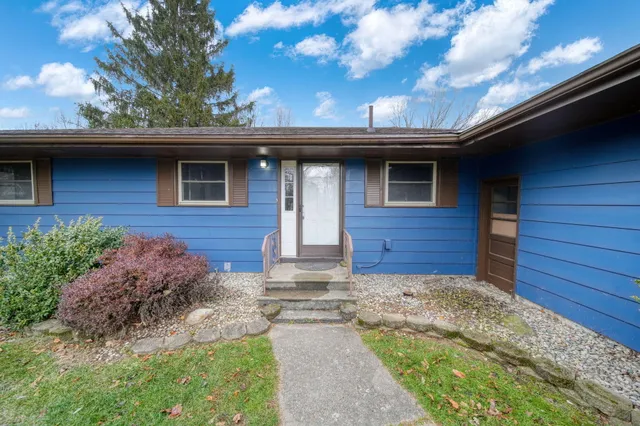 $260,000 | 2539 Dorvin Drive, Jackson, MI 49201