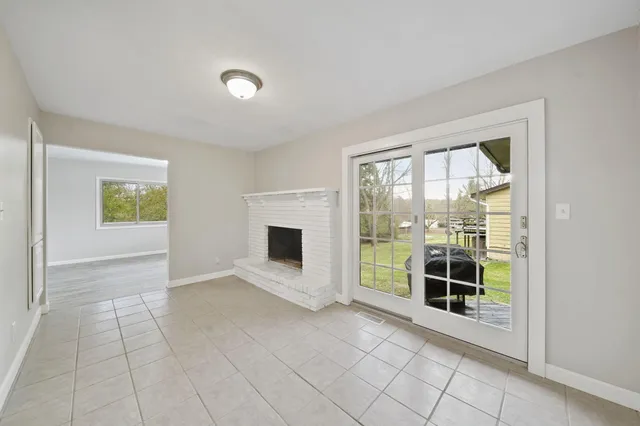 $260,000 | 2539 Dorvin Drive, Jackson, MI 49201