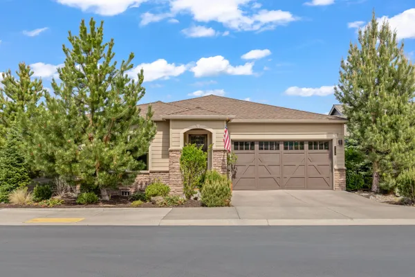 $895,000 | 2375 Northwest Majestic Ridge Drive, Bend, OR 97703