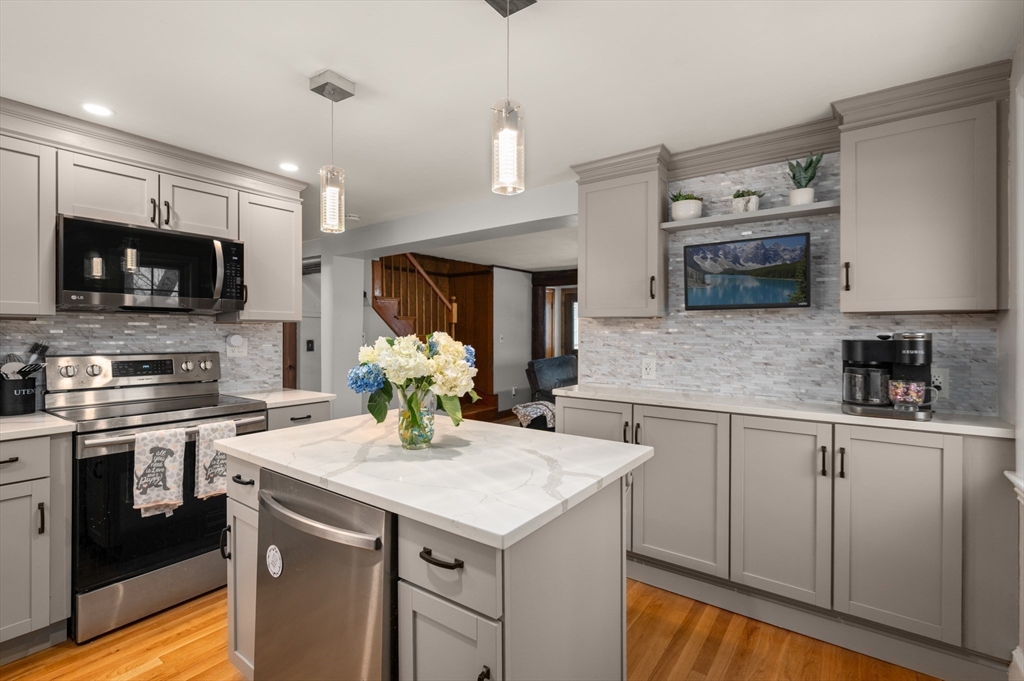 15 Roland Road Peabody, MA 01960 - Photo 13 of 41