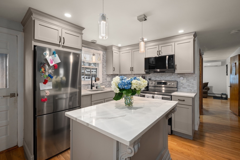 15 Roland Road Peabody, MA 01960 - Photo 10 of 41