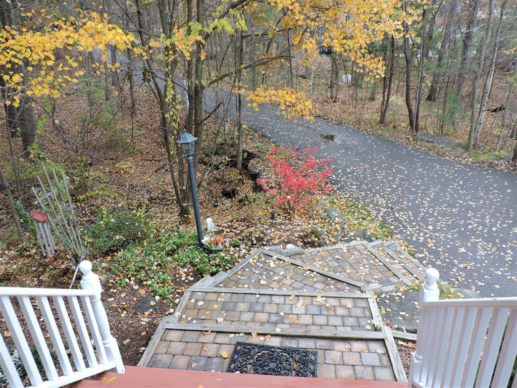 58 Stone School Road Sutton, MA 01590 - Photo 5 of 30