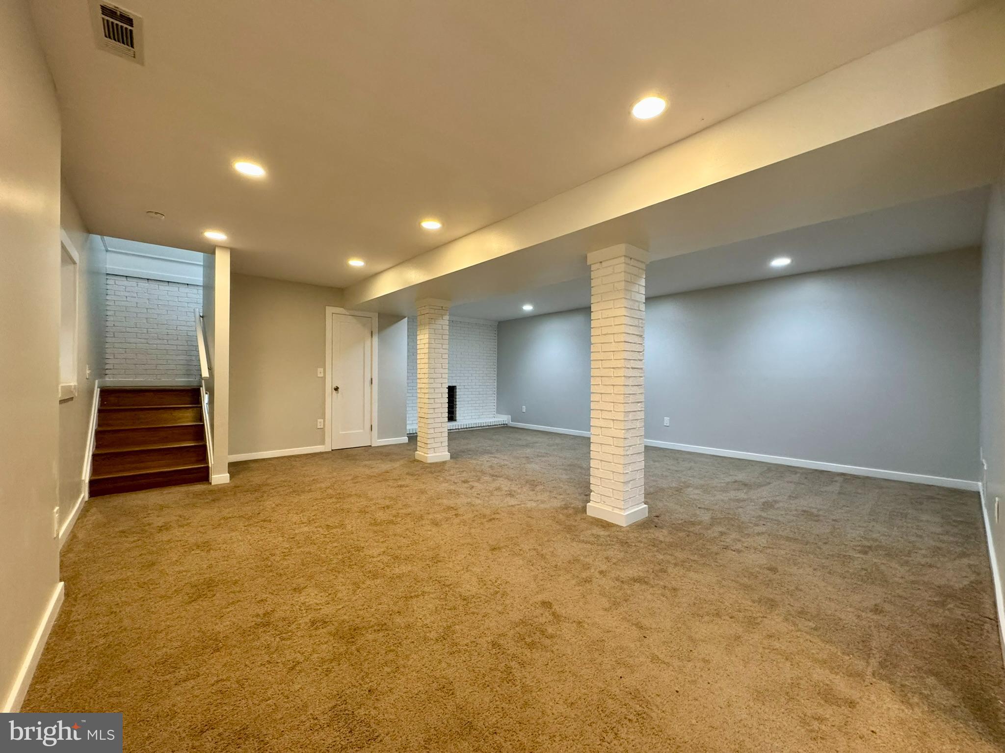 9813 Moyer Road Damascus, MD 20872 - Photo 19 of 31 a view of empty room