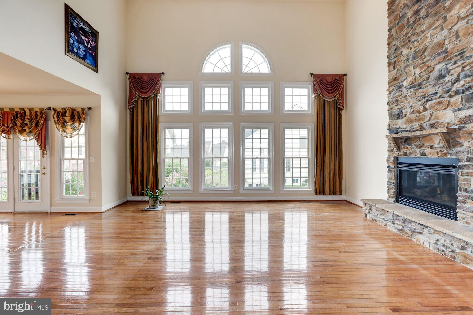14404 Harvest Moon Road Boyds, MD 20841 - Photo 11 of 30 Family Room