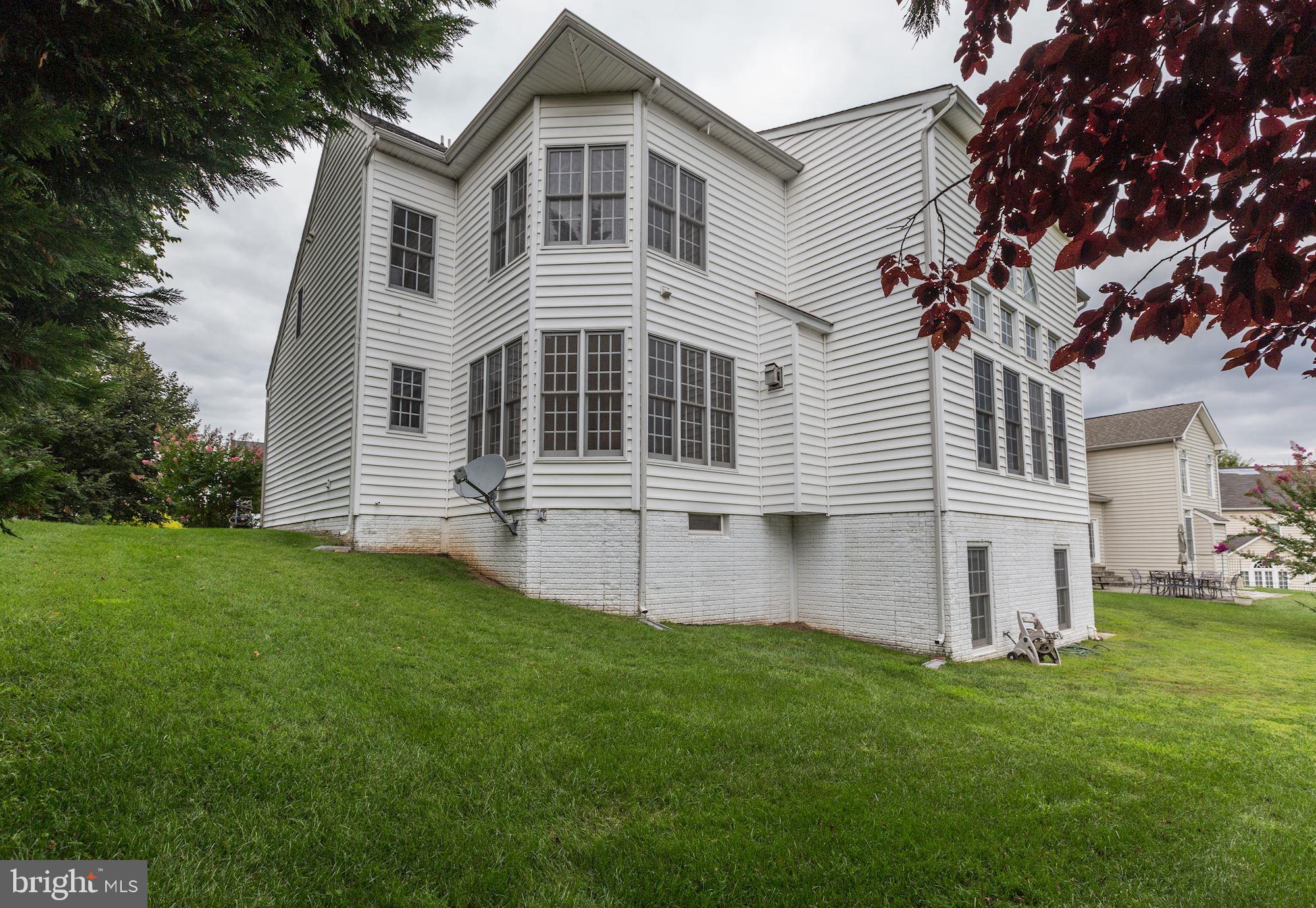 14404 Harvest Moon Road Boyds, MD 20841 - Photo 3 of 30 Back View