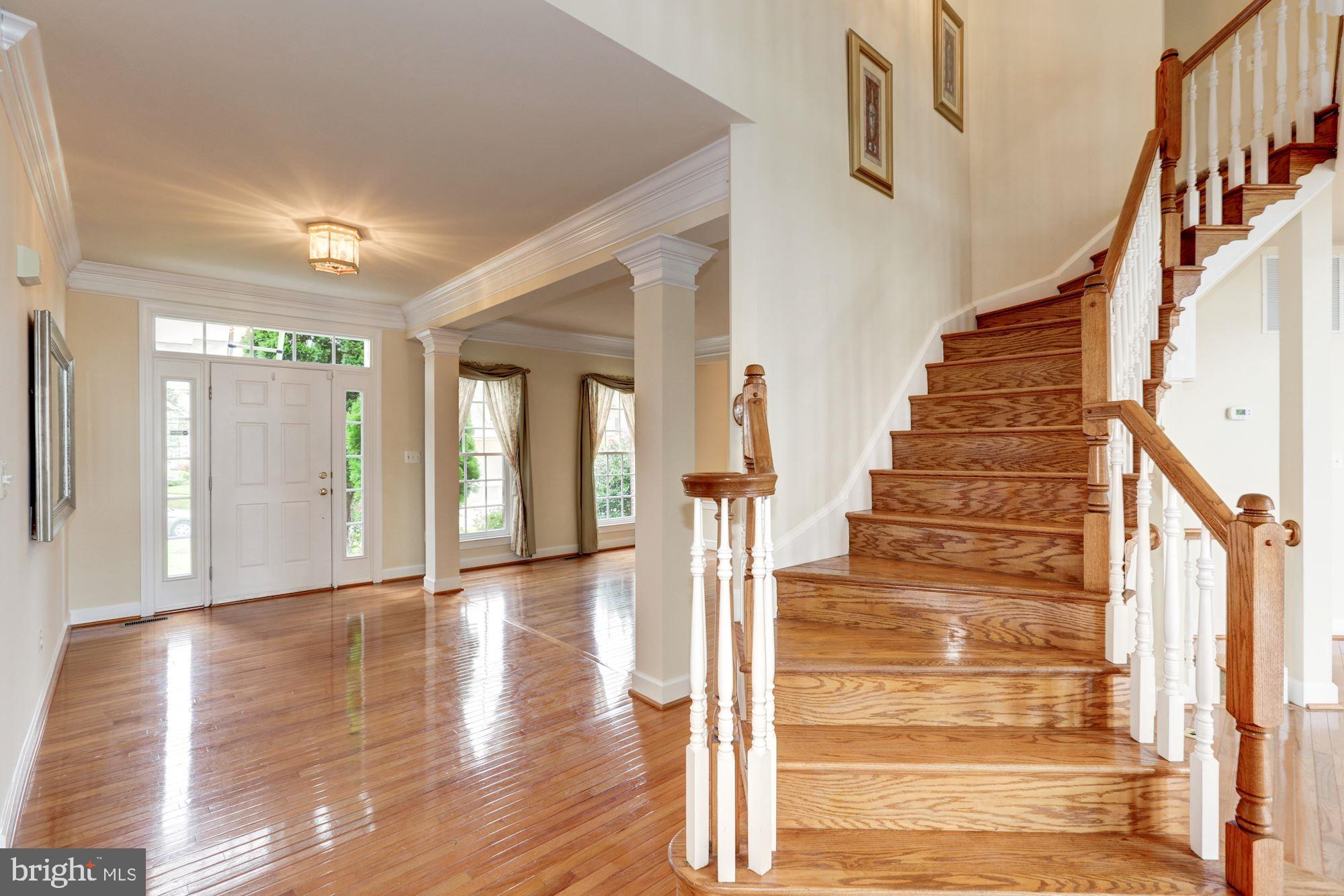 14404 Harvest Moon Road Boyds, MD 20841 - Photo 4 of 30 Entry to Stairs