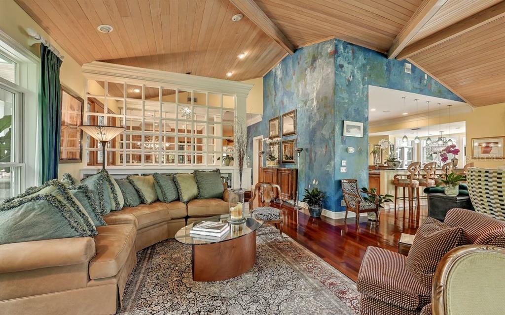 2320 Wason Road Sarasota, FL 34231 - Photo 15 of 95 Gallery Image 15