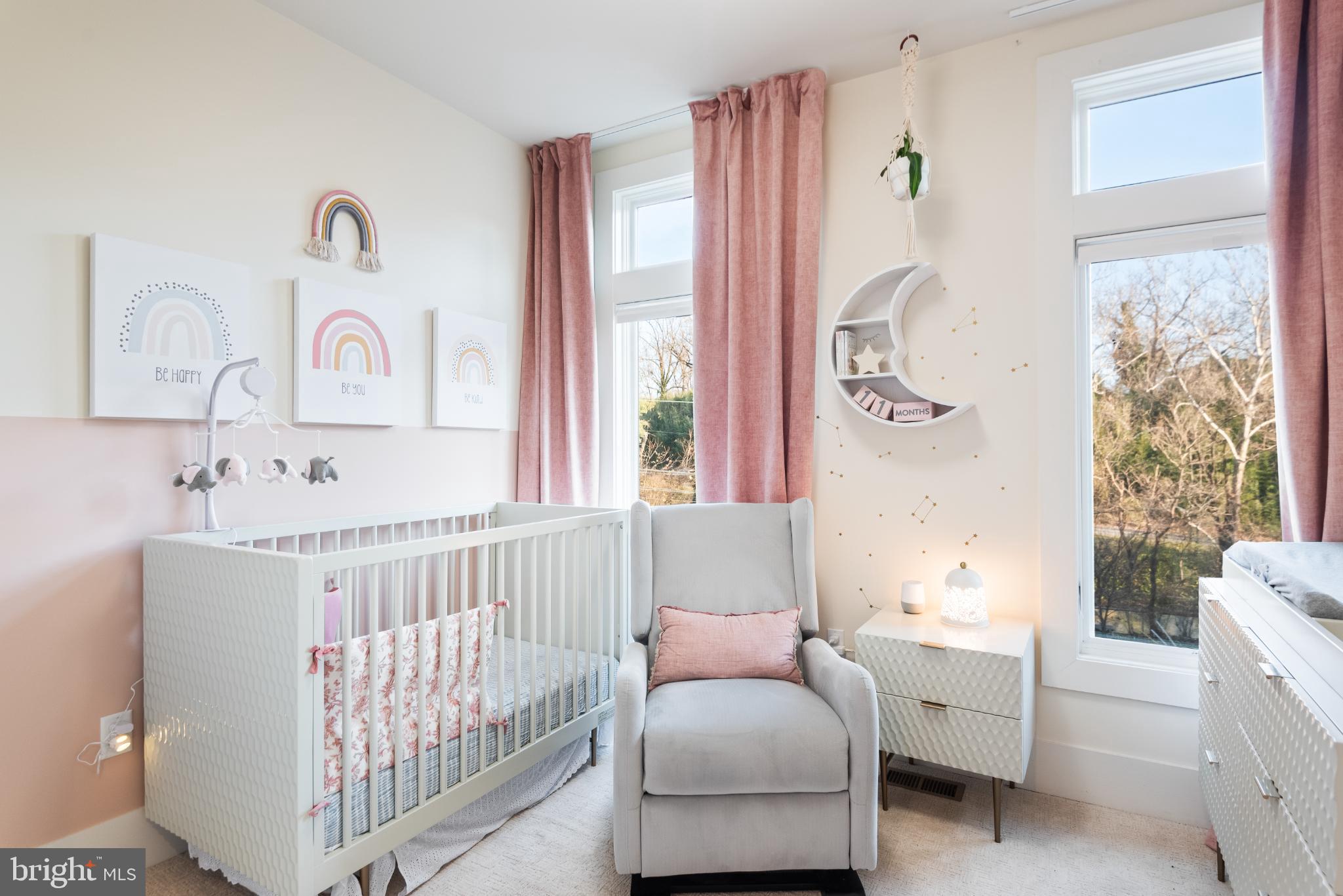 5117 Willet Bridge Road Bethesda, MD 20816 - Photo 33 of 46 a bedroom with a bed and a window