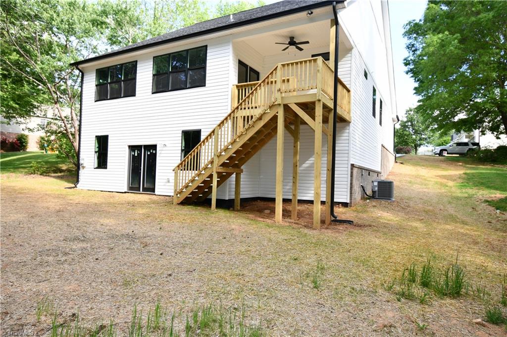 400 Cotswold Lane King, NC 27021 - Photo 11 of 38