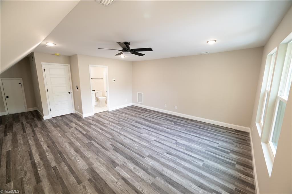 400 Cotswold Lane King, NC 27021 - Photo 32 of 38