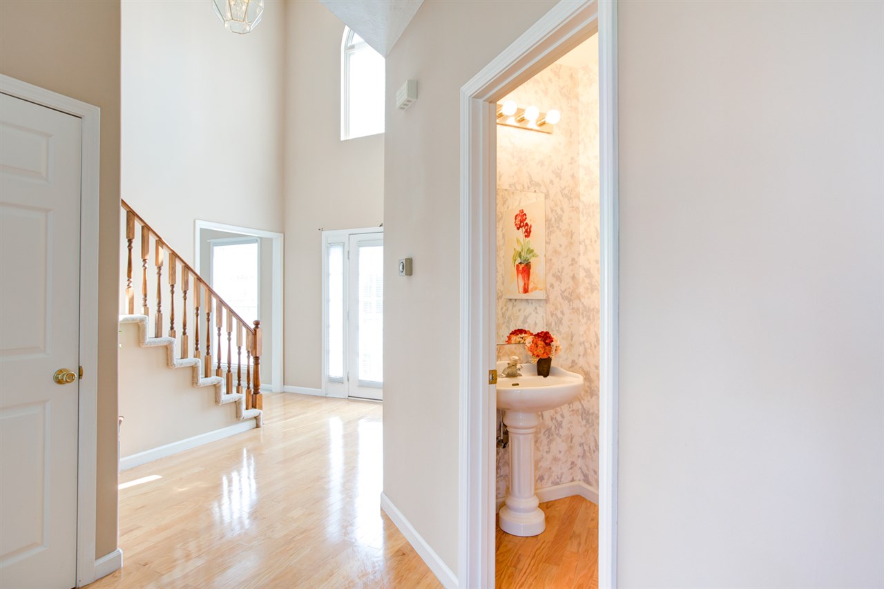 3177 Oak Ridge Court Newburgh, IN 47630 - Photo 11 of 35 Gallery Image 11