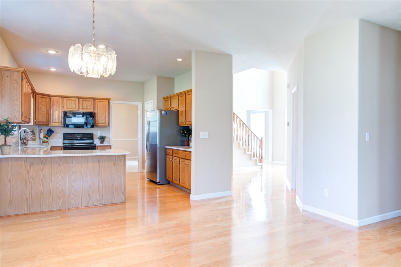 3177 Oak Ridge Court Newburgh, IN 47630 - Photo 6 of 35 Gallery Image 6