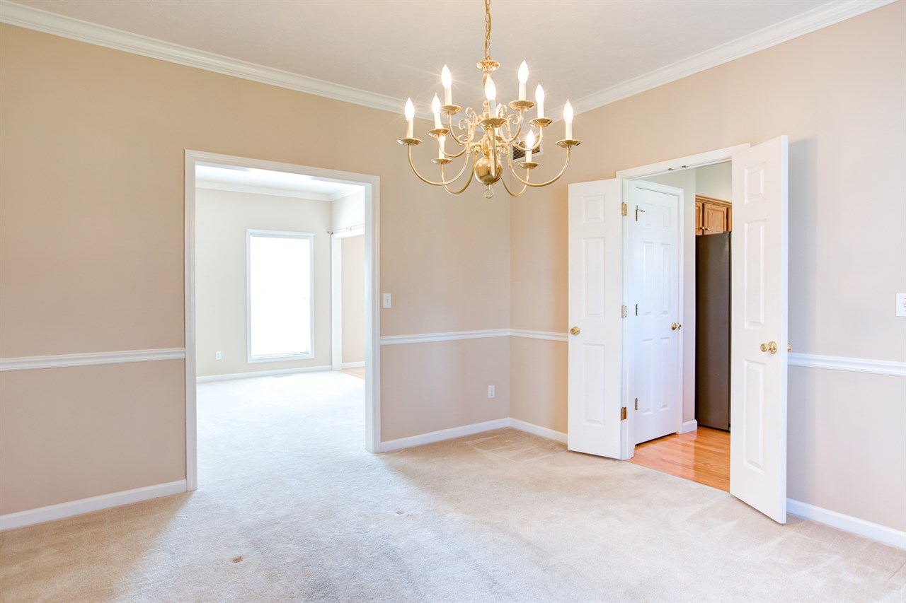 3177 Oak Ridge Court Newburgh, IN 47630 - Photo 9 of 35 Gallery Image 9