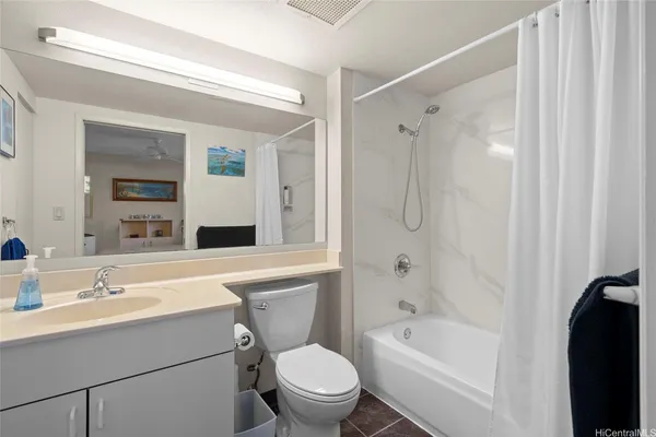 $750,000 | 1070 Ala Napunani Street, Unit 401, Honolulu, HI 96818