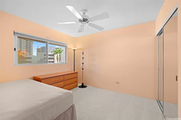 $750,000 | 1070 Ala Napunani Street, Unit 401, Honolulu, HI 96818