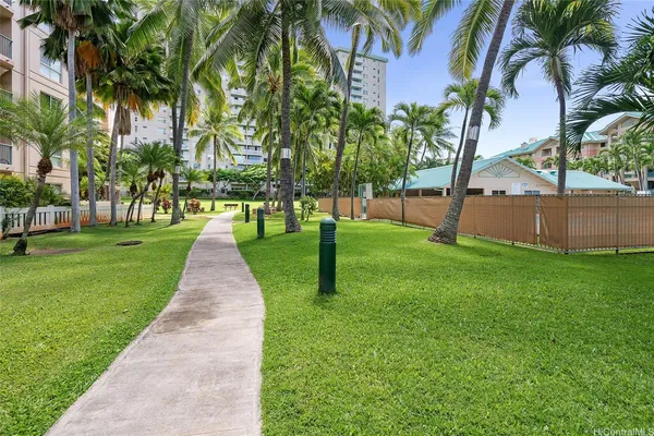 $750,000 | 1070 Ala Napunani Street, Unit 401, Honolulu, HI 96818