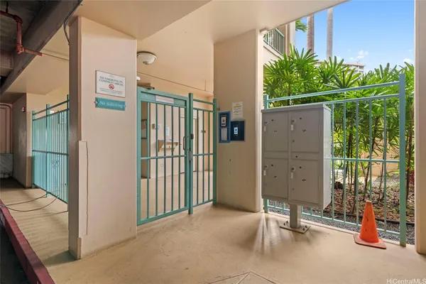 $750,000 | 1070 Ala Napunani Street, Unit 401, Honolulu, HI 96818
