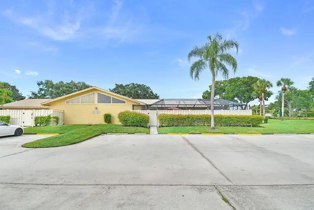 $3,000 | 5805 Golden Eagle Circle, Palm Beach Gardens, FL 33418