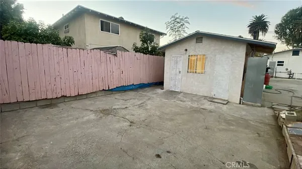 $2,200 | 3908 West 109th Street, Inglewood, CA 90303