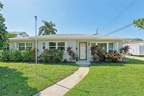 $525,000 | 1044 32nd Avenue North, St. Petersburg, FL 33704