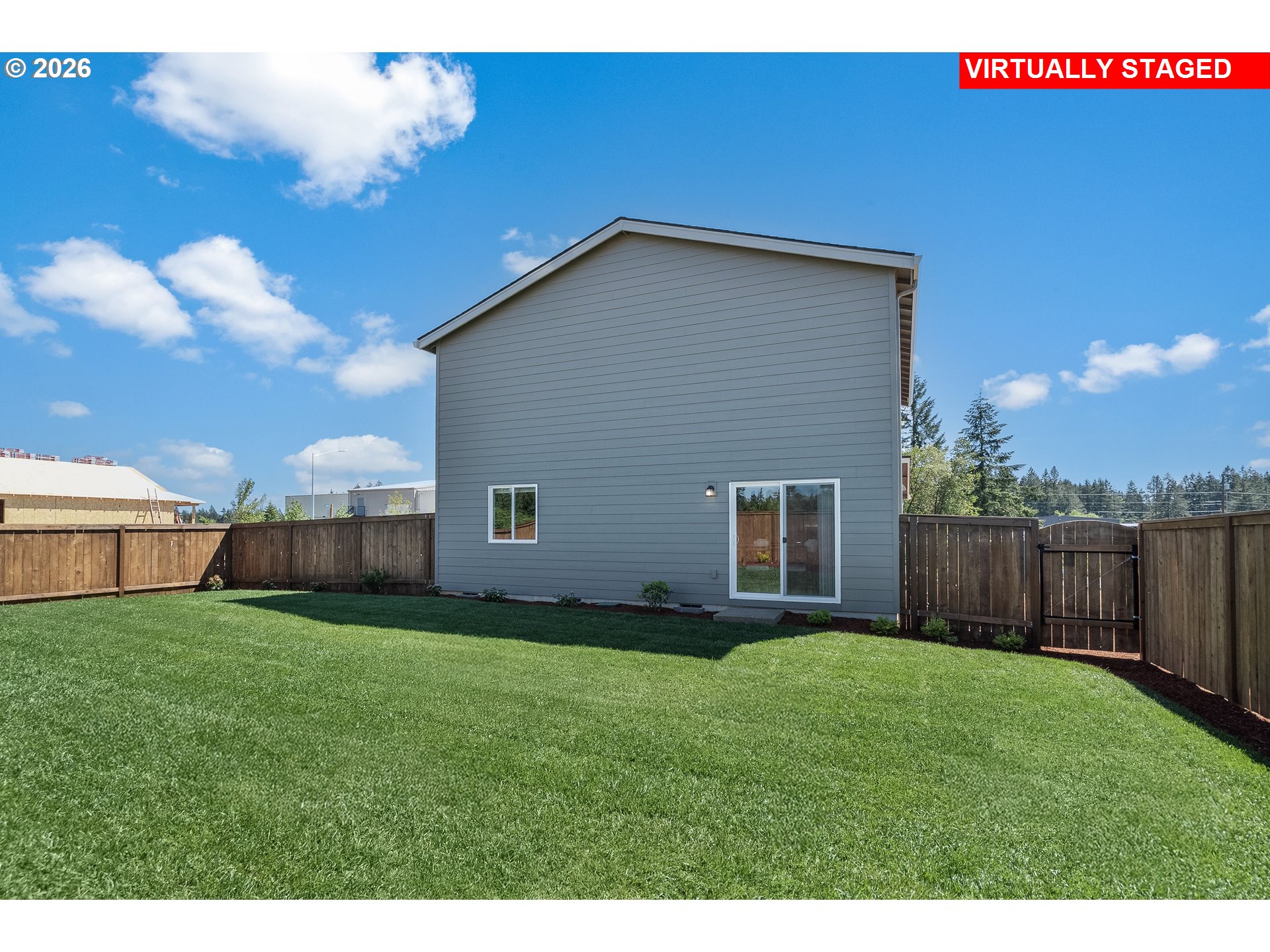 25248 Tanglewood Way Veneta, OR 97487 - Photo 27 of 28 a backyard of a house with lots of green space