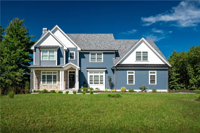 $1,395,000 | 5 Lacey Court, Smithfield, RI 02917