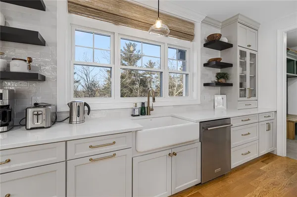 $1,395,000 | 5 Lacey Court, Smithfield, RI 02917