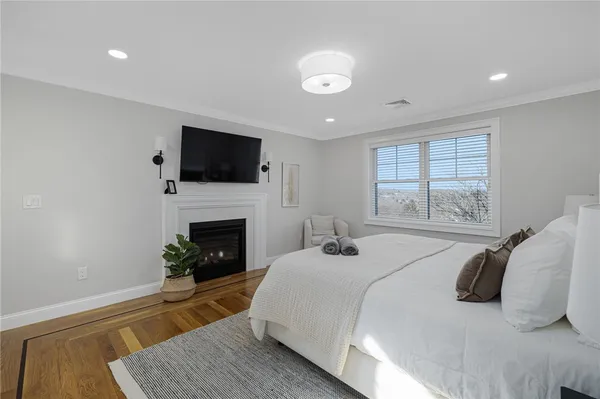 $1,395,000 | 5 Lacey Court, Smithfield, RI 02917