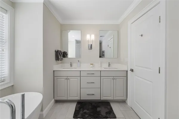 $1,395,000 | 5 Lacey Court, Smithfield, RI 02917