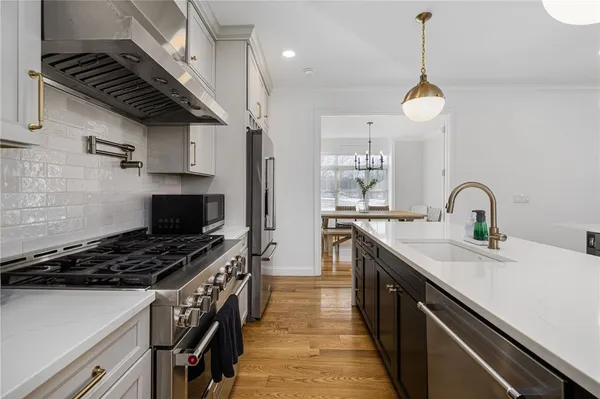 $1,395,000 | 5 Lacey Court, Smithfield, RI 02917