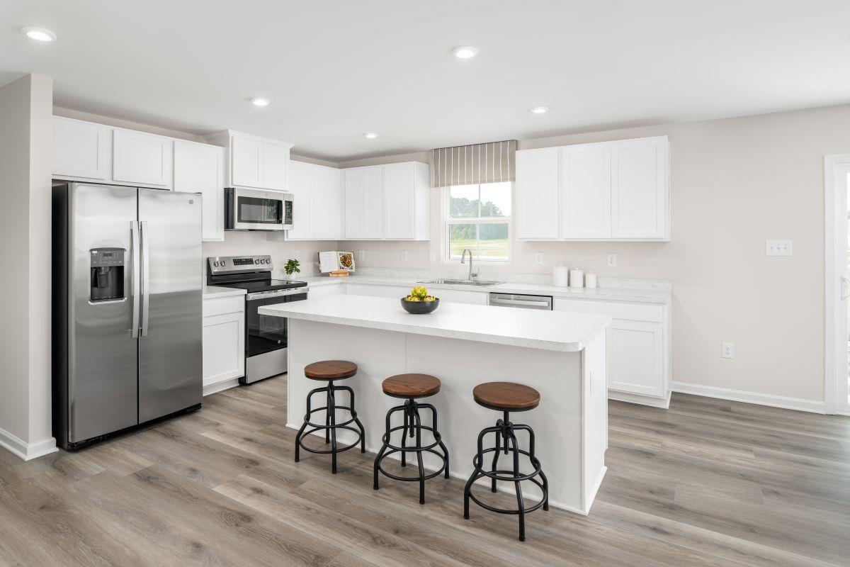 9 Vista Ridge Boulevard Staunton, VA 24401 - Photo 2 of 18 Kitchen