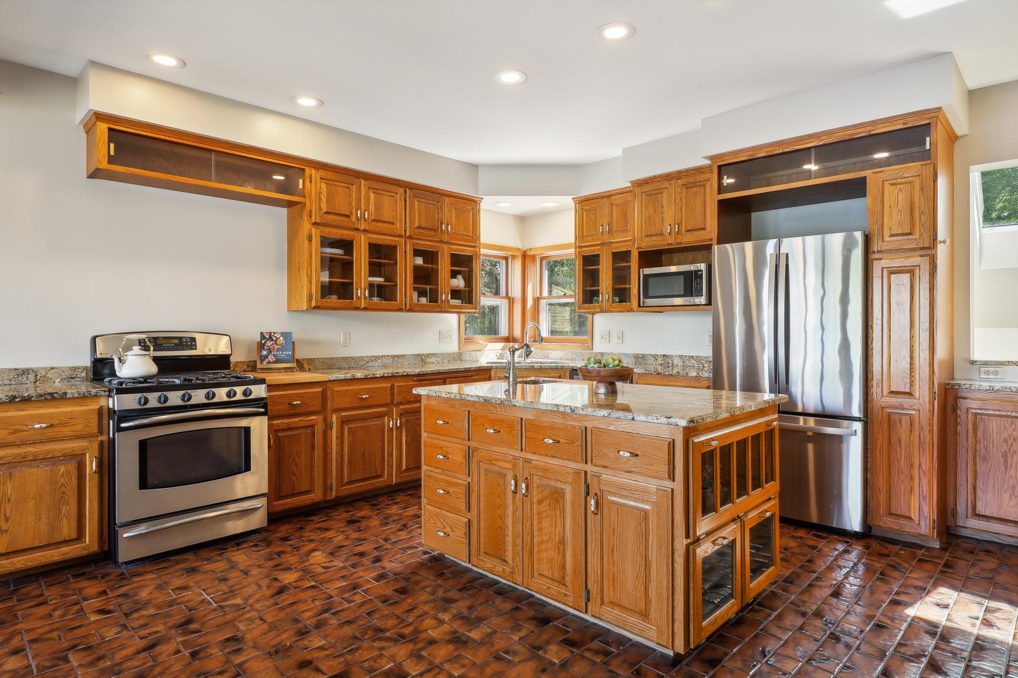1305 Towerview Road Eagan, MN 55121 - Photo 9 of 53 Gallery Image 9
