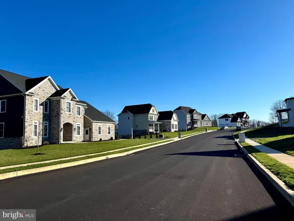 $925,000 | 342 Pennington Drive, Mechanicsburg, PA 17055