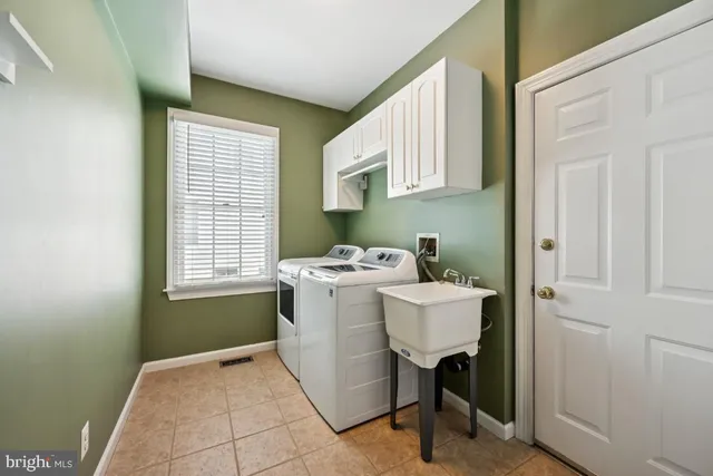 $725,000 | 20 Furlong Drive, Cherry Hill, NJ 08003