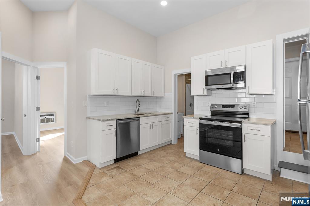 129 Main Street, Unit 3 Bloomingdale, NJ 07403 - Photo 7 of 21