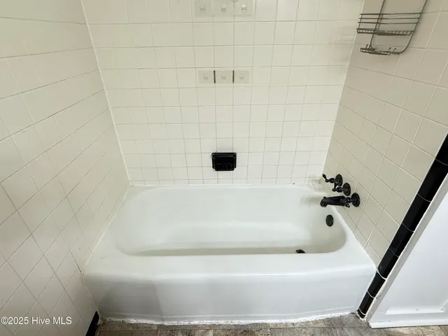 $1,400 | 407 Seminole Trail, Jacksonville, NC 28540