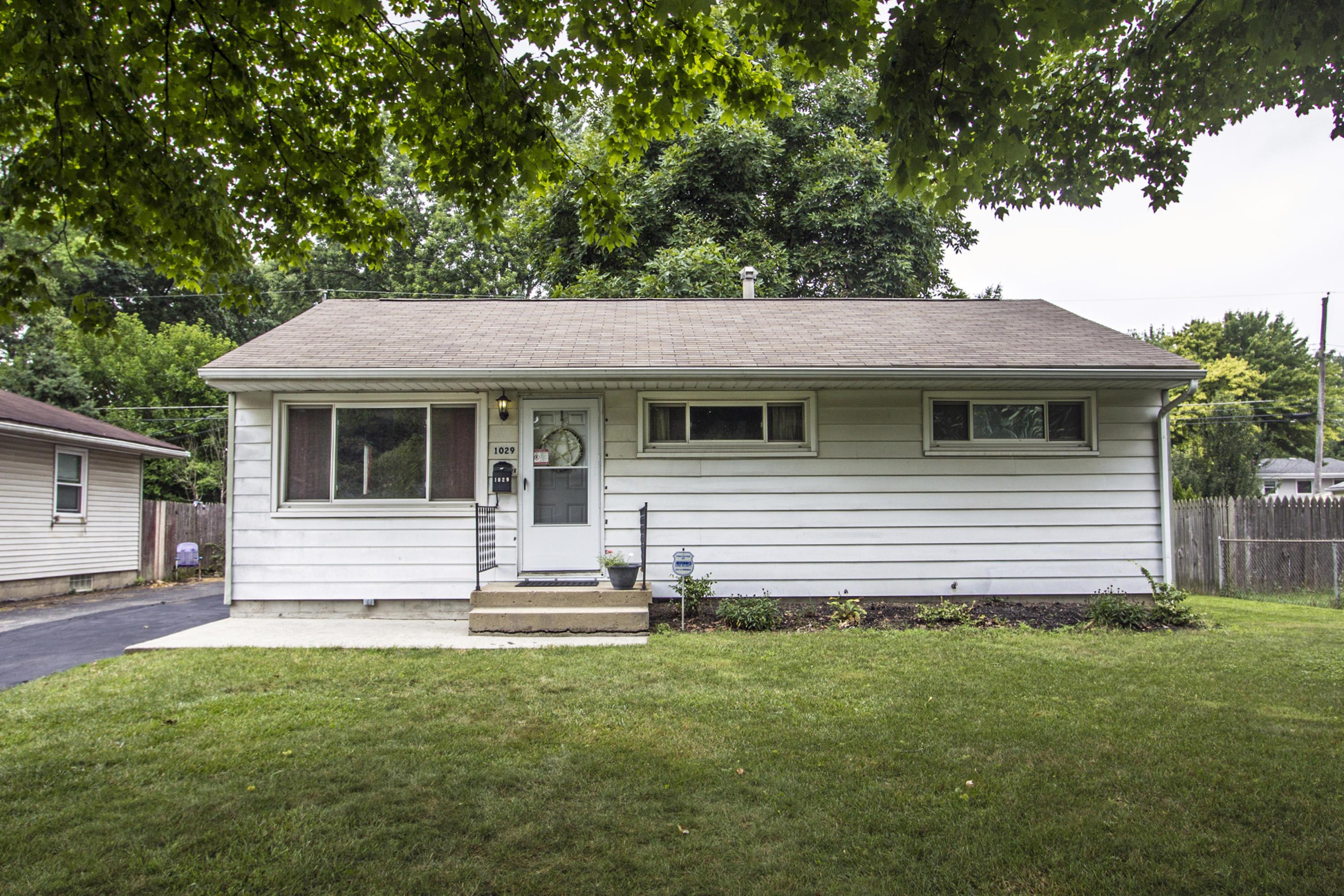 1029 Chestershire Road Columbus, OH 43204 - Photo 5 of 31 Gallery Image 5