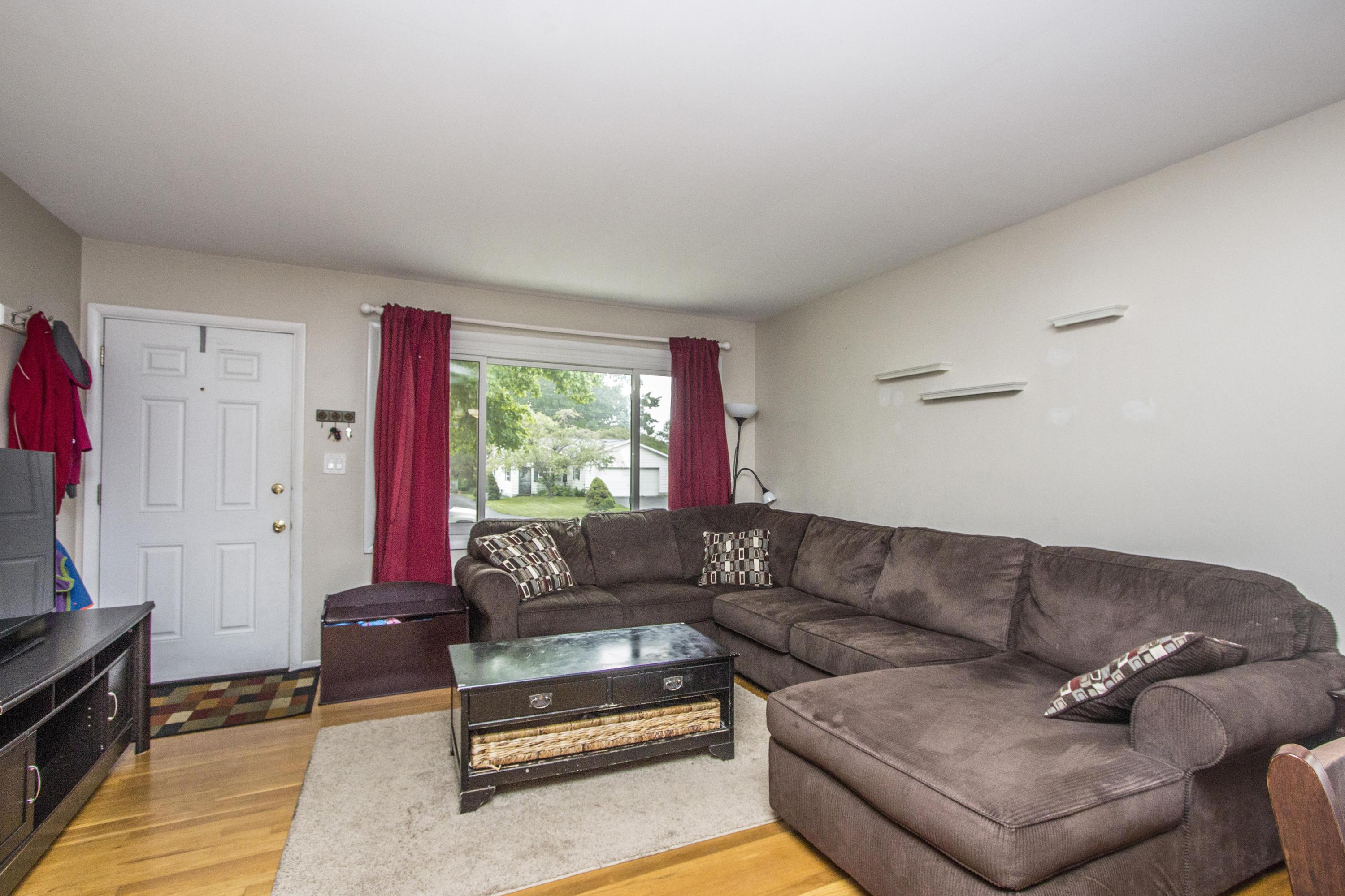 1029 Chestershire Road Columbus, OH 43204 - Photo 6 of 31 Gallery Image 6