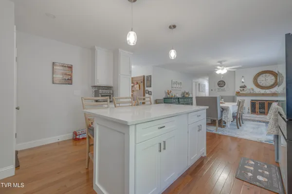 $527,997 | 460 Oak Hill Street Northeast, Abingdon, VA 24210