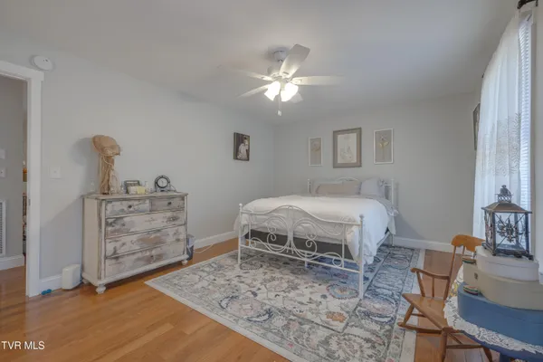$527,997 | 460 Oak Hill Street Northeast, Abingdon, VA 24210
