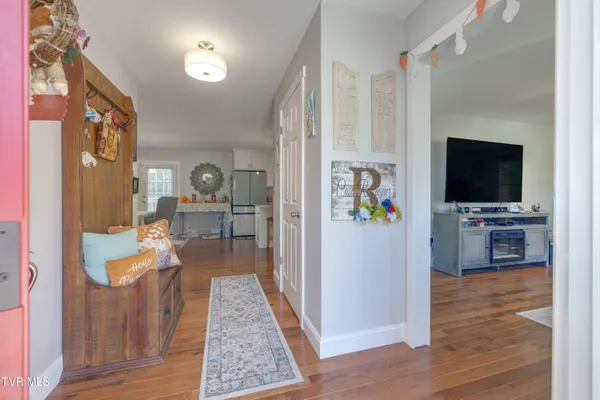 $527,997 | 460 Oak Hill Street Northeast, Abingdon, VA 24210