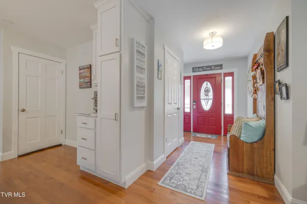 $527,997 | 460 Oak Hill Street Northeast, Abingdon, VA 24210