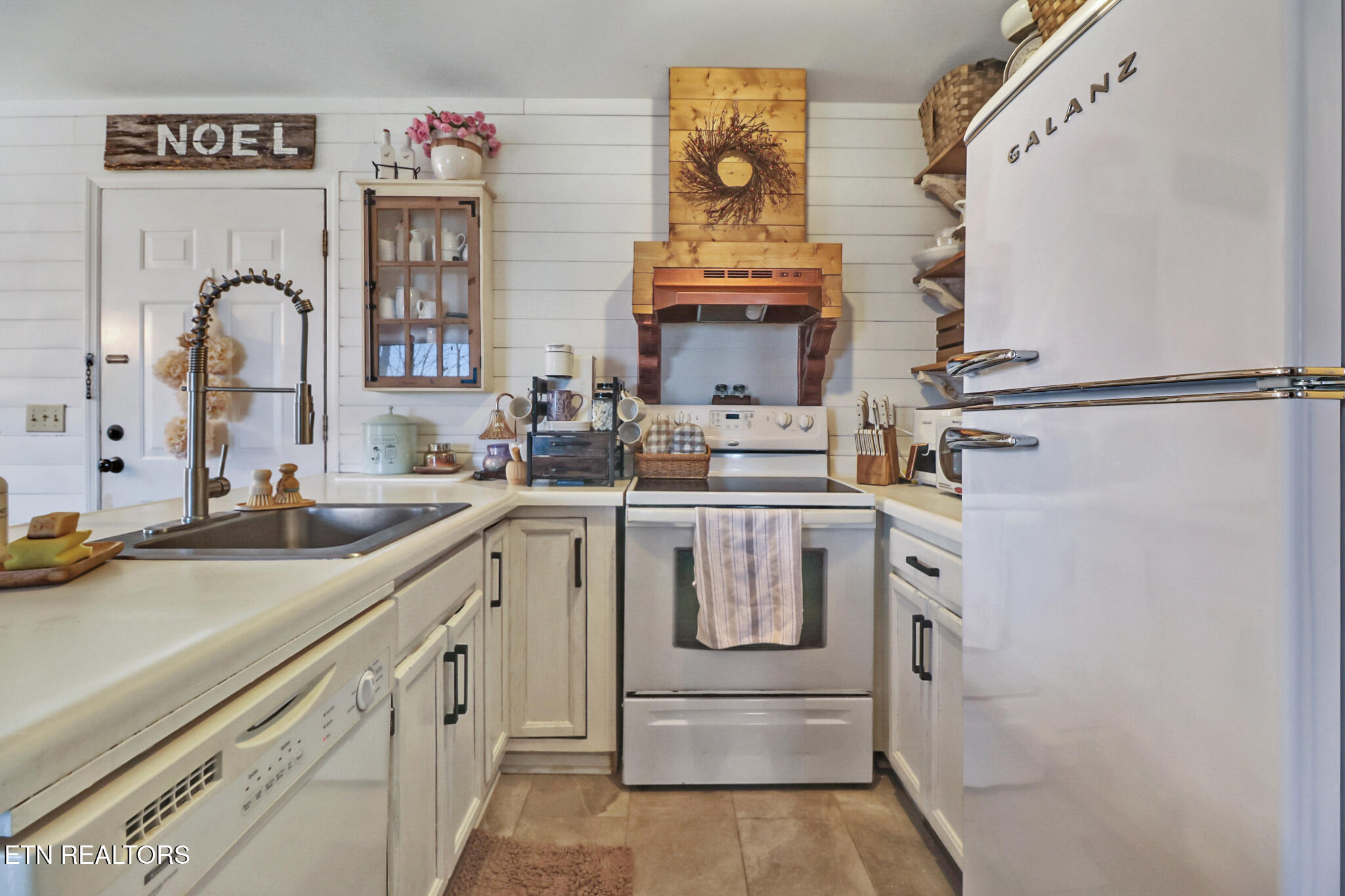 365 Moytoy Road, Unit 107 Crab Orchard, TN 37723 - Photo 13 of 29 if1a3452-if1a3456