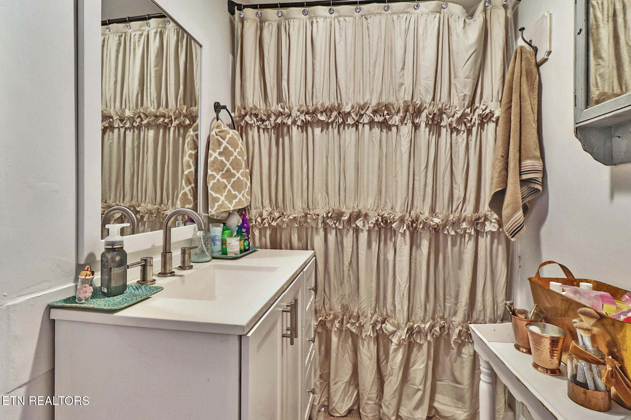 365 Moytoy Road, Unit 107 Crab Orchard, TN 37723 - Photo 15 of 29 if1a3462-if1a3466