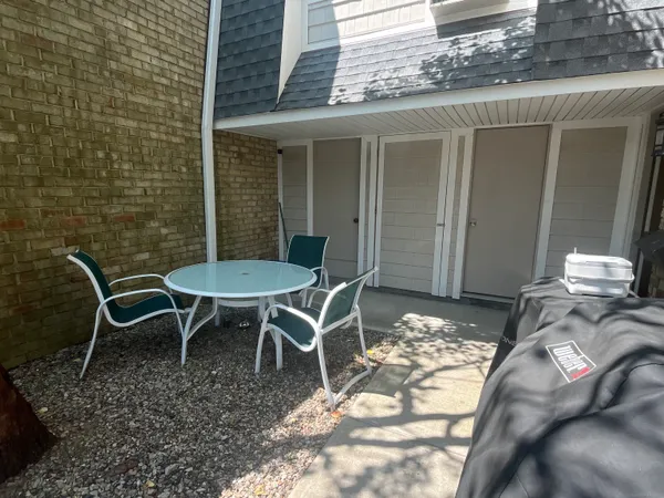 $575,000 | 199 Gregory Boulevard, Unit E4, Norwalk, CT 06855