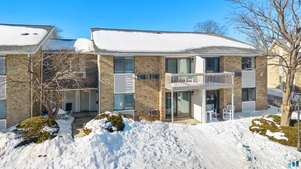 $575,000 | 199 Gregory Boulevard, Unit E4, Norwalk, CT 06855
